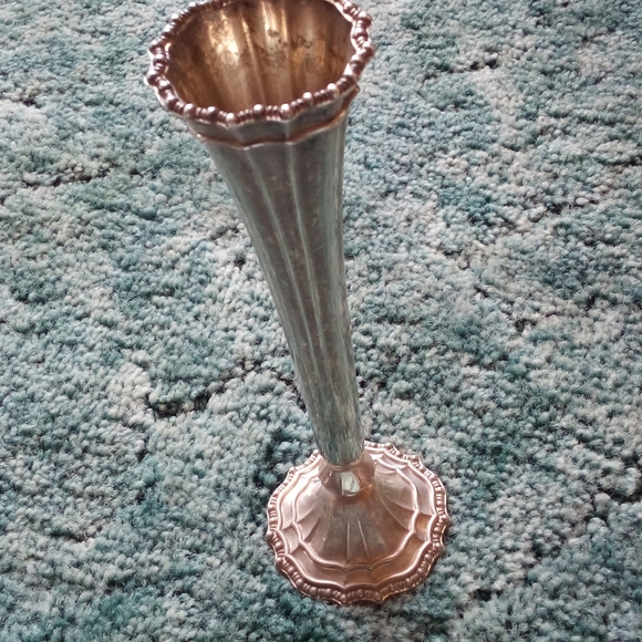 Avon silver plate bud vase. - Picture 2 of 5